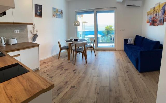 Apartments Elena 로크바 로고즈니차 외부 사진