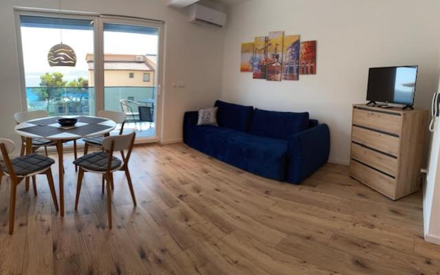 Apartments Elena 로크바 로고즈니차 외부 사진