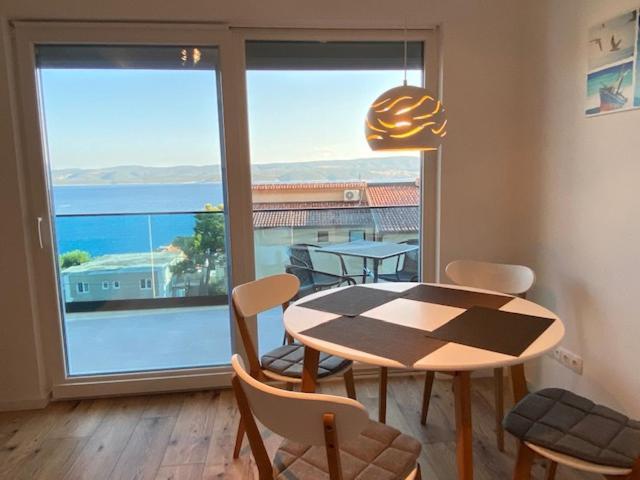 Apartments Elena 로크바 로고즈니차 외부 사진
